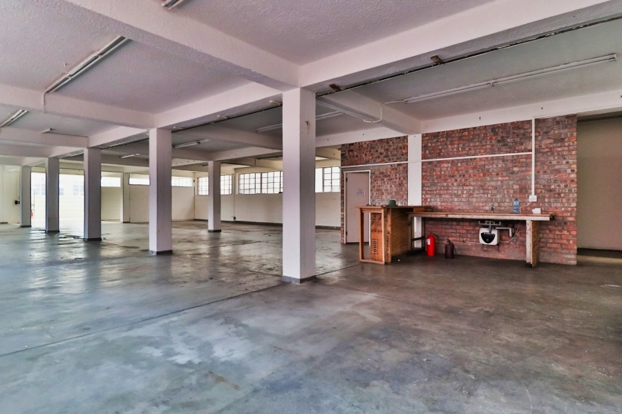 To Let  Bedroom Property for Rent in Woodstock Western Cape